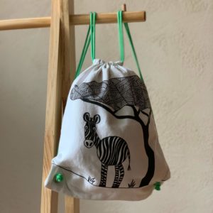 Le petit sac à doudou « Zèbre » en tissu upcyclé