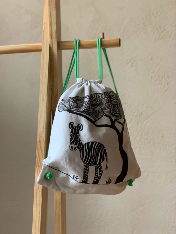 Le petit sac à doudou « Zèbre » en tissu upcyclé