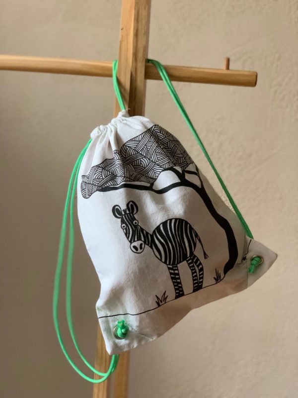 Le petit sac à doudou « Zèbre » en tissu upcyclé