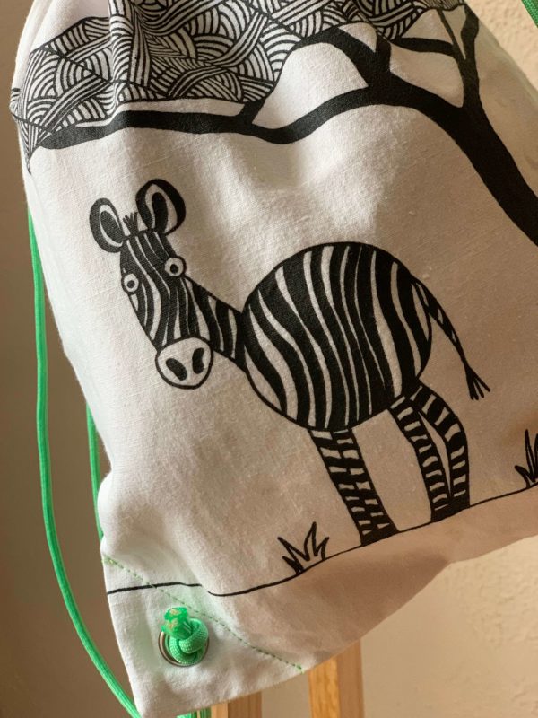 Le petit sac à doudou « Zèbre » en tissu upcyclé