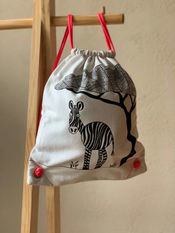 Le petit sac à doudou « Zèbre » en tissu upcyclé